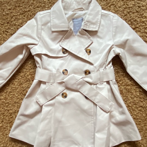 Tahari Other - Tahari Kids Double-Breasted Trench Coat, 2T